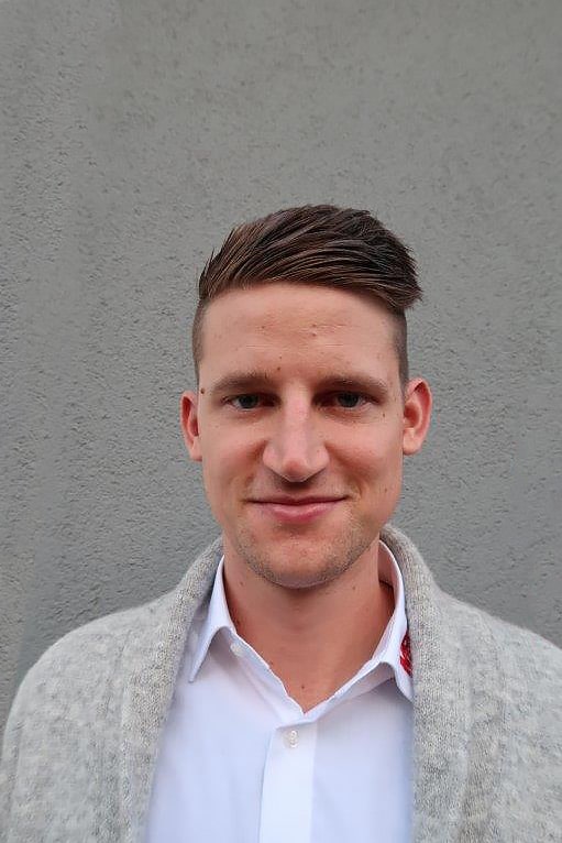 Maximilian-Starke. Vertrieb MBN Baumaschinenwelt Maximilian Starke, Vertrieb MBN