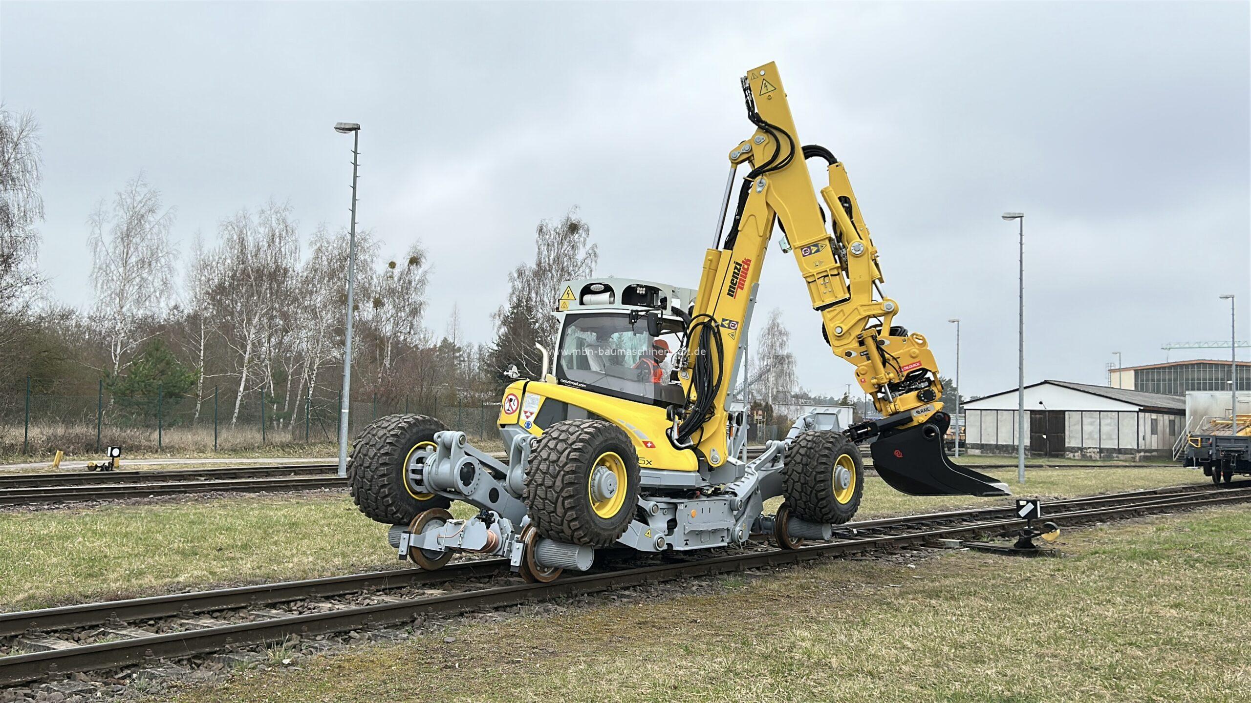 Menzi Muck M545x Rail Gleis Schreitbagger Menzi Muck 545x Schreitbagger